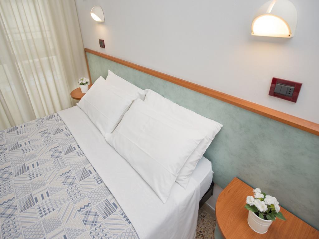 Hotel Mario Чезенатіко Екстер'єр фото