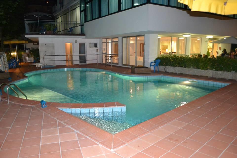 Hotel Mario Чезенатіко Екстер'єр фото