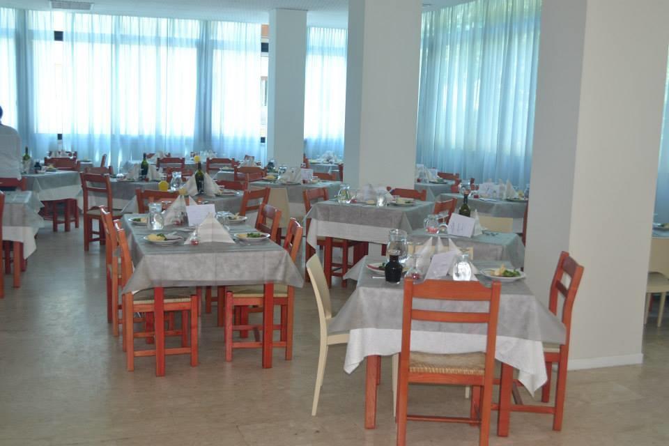 Hotel Mario Чезенатіко Екстер'єр фото